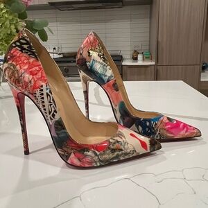Christian Louboutin So Kate heels